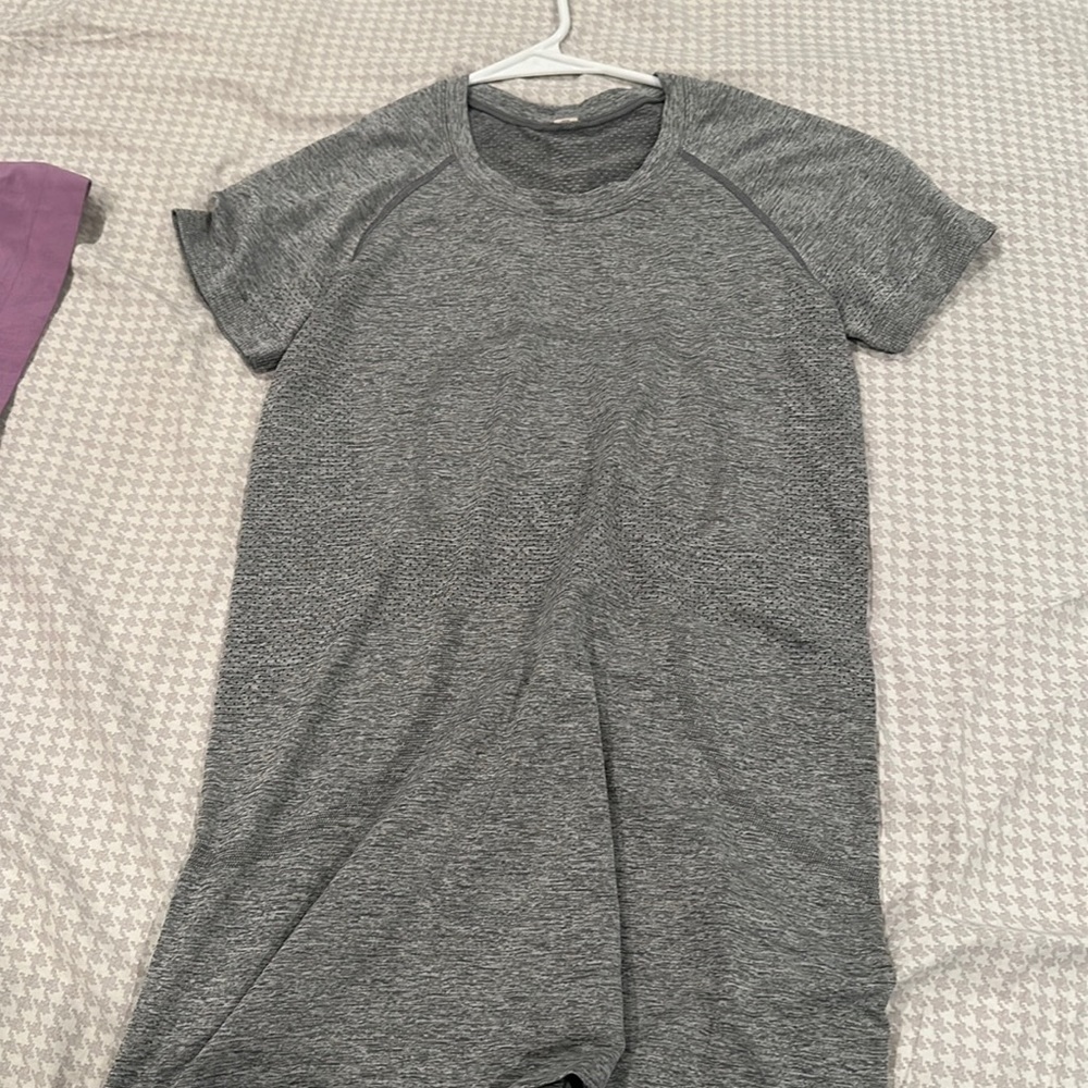 Lululemon Swiftly Tech 2.0 Grey size 6